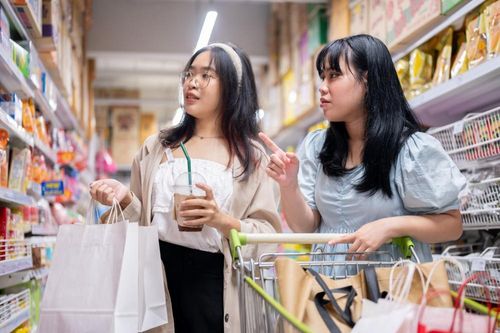 Mẹo kiểm soát chi tiêu cuối năm của người trẻ giúp 'giữ ví tiền' an yên