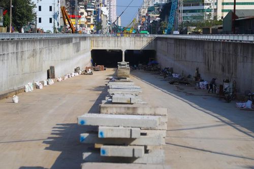 Hầm chui nút giao Giải Phóng - Kim Đồng thông xe vào 10/2