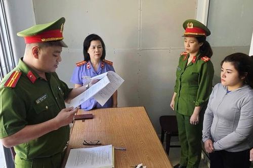 Chiếm đoạt hơn 470 triệu đồng tiền bán hàng, nữ quản lý cửa hàng bị khởi tố