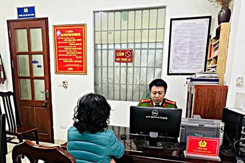 Hà Nội: Công an làm việc với người phụ nữ hô hào 'Công an ngủ rồi, đua xe nhé'