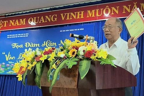 Hơn 10 năm giữ gìn chữ nghĩa cha ông