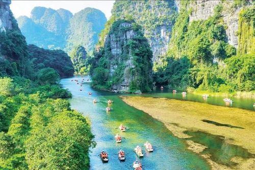 Du lịch chất lượng cao, đô thị xanh và hệ giá trị di sản