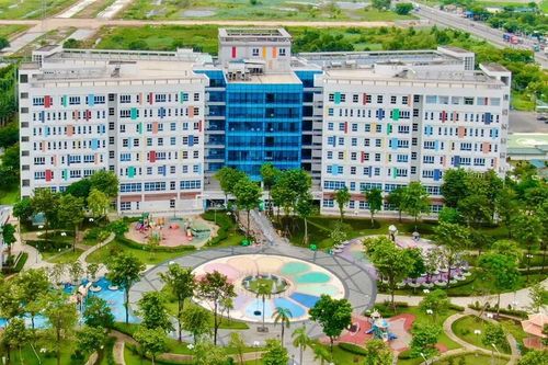 Tổ hợp y tế hiện đại trên vùng đất lúa