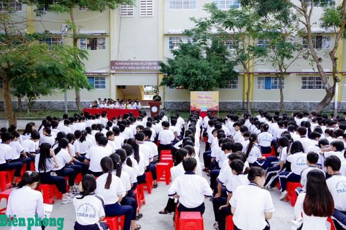 Tuyên truyền pháp luật cho hơn 1.000 học sinh khu vực biên giới biển Cần Thơ
