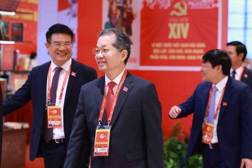 Đại biểu họp trù bị Đại hội Đảng XIV