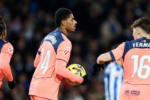 Rashford lập công, Barca vẫn thua sốc trước Real Sociedad