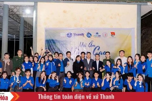 'Hơi ấm vùng cao 2026' lan tỏa yêu thương nơi bản biên giới Chiên Pục