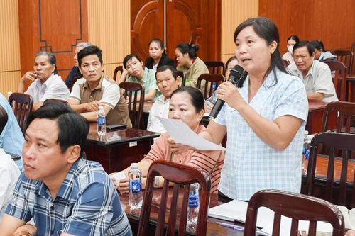 Cử tri xã Kiên Lương kiến nghị nhiều vấn đề dân sinh