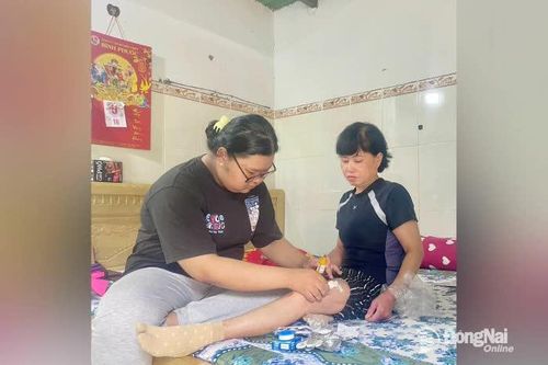 Ước mơ đại học của nữ sinh nghèo cần sự chung tay của cộng đồng