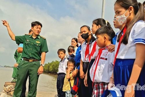 Xã Tân Hòa: Tổ chức Chương trình 'Tết Quân - Dân' và 'Xuân Biên giới - Tết Hải đảo'