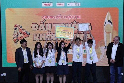 Học sinh trường THPT Chuyên Chu Văn An giành Quán quân của cuộc thi Đấu trường khởi nghiệp