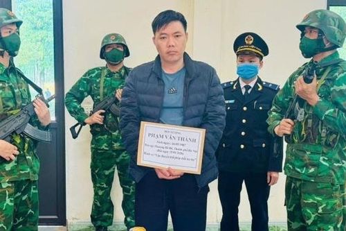 Bắt đối tượng vận chuyển 24.000 viên hồng phiến