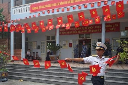 Quân và dân Trường Sa hướng về Đại hội Đảng