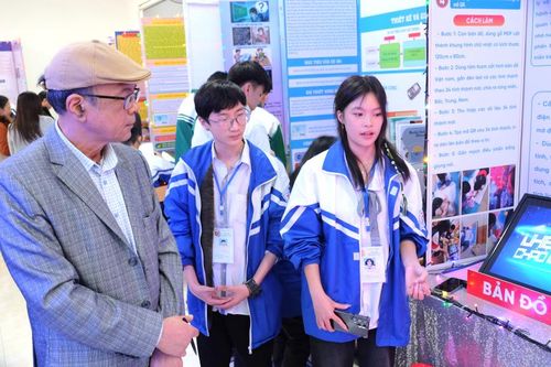 Khai mạc Cuộc thi khoa học kỹ thuật cấp tỉnh dành cho học sinh trung học năm học 2025 - 2026