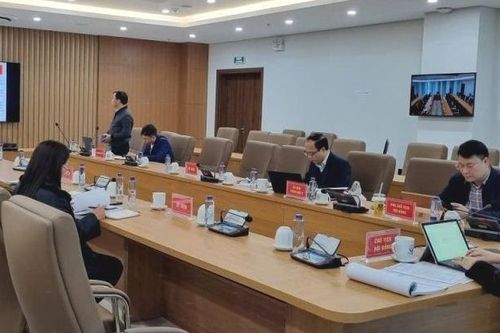 Họp Hội đồng xét tài trợ, đặt hàng đề tài 'Nghiên cứu ứng dụng công nghệ VR, AI vào xây dựng mô phỏng tái hiện phục dựng quá trình hoạt động cách mạng của Chủ tịch Hồ Chí Minh'