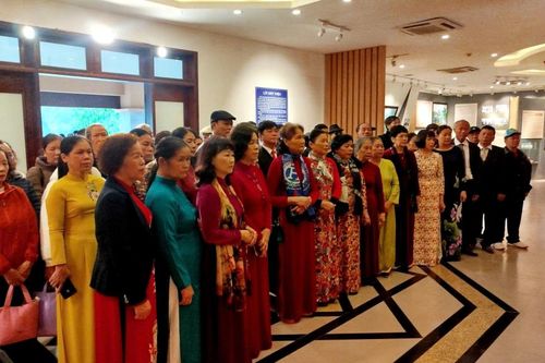 Các chi bộ phường Thục Phán tổ chức sinh hoạt chuyên đề Kỷ niệm 85 năm Ngày Bác Hồ về nước