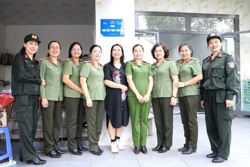Tây Ninh: Những 'Mái ấm tình thương' tặng gia đình cán bộ, chiến sĩ khó khăn