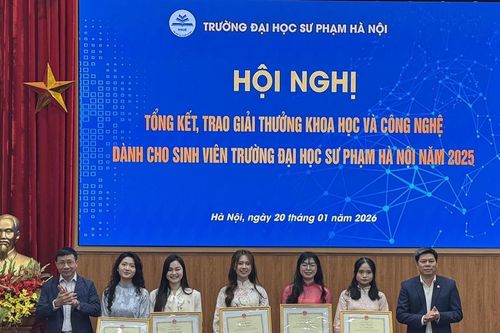 Sinh viên Sư phạm Hà Nội đạt thành tích cao trong nghiên cứu khoa học