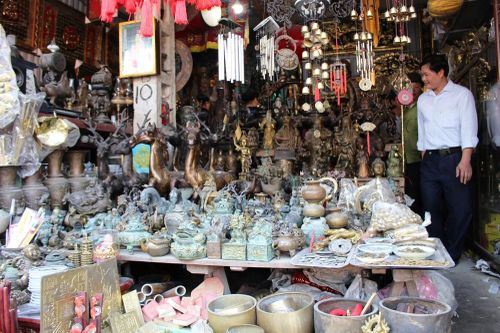 Chợ Viềng Xuân Vụ Bản – Phiên chợ cầu may độc nhất vô nhị