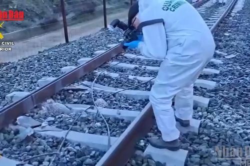 Tây Ban Nha: Mối nối đường ray bị hở trong vụ va chạm tàu cao tốc