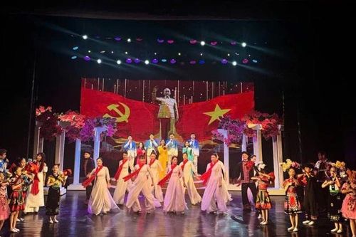 Đặc sắc chuỗi chương trình nghệ thuật chuyên nghiệp chào mừng Đại hội XIV của Đảng