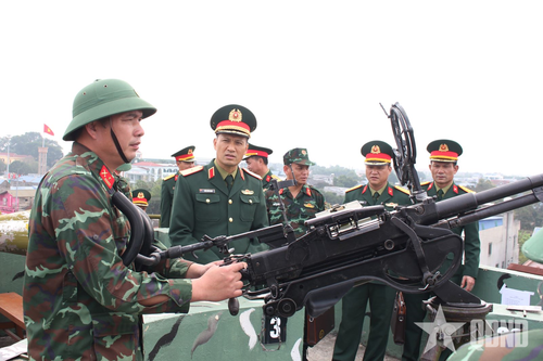 Quân khu 1 kiểm tra công tác SSCĐ tại Ban Chỉ huy Phòng thủ khu vực 3 - Sông Công