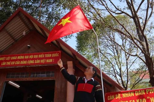 Buôn làng Đắk Lắk chào mừng Đại hội XIV của Đảng