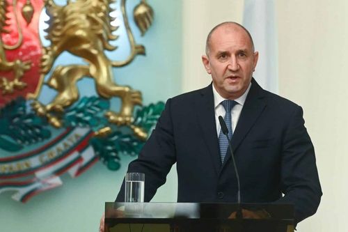 Tổng thống Bulgaria từ chức, phát tín hiệu tranh cử Thủ tướng