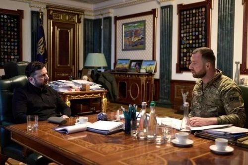 Tổng thống Zelensky phê duyệt các chiến dịch tác chiến mới
