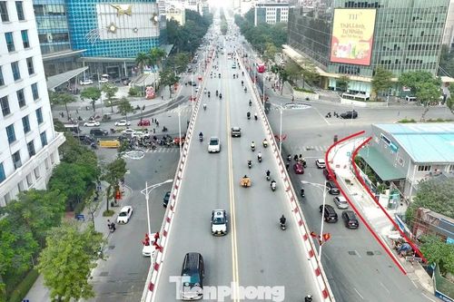 Hà Nội thu hẹp rào chắn dự án metro, mở rộng lòng đường phục vụ đi lại dịp Tết