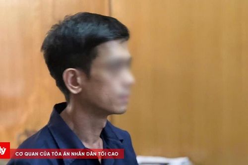 Tạt axit bốn lãnh đạo chỉ vì bị phê bình