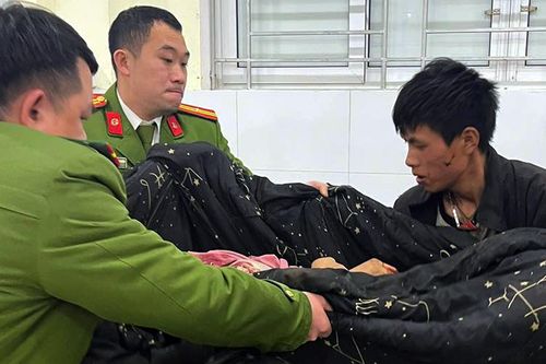 Thai phụ bị đá lăn trúng đầu và bụng