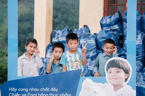 Ford Việt Nam lập kỷ lục doanh số năm 2025, đón nhận Bằng khen của Thủ tướng Chính phủ