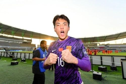 Thủ môn U23 Trung Quốc đối mặt thử thách trước U23 Việt Nam