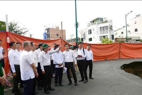 TP Hồ Chí Minh khẩn trương chỉ đạo xử lý sạt lở đường Ba Đình ven kênh Tàu Hủ