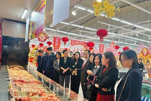 Kiểm tra bình ổn thị trường Tết Nguyên đán Bính Ngọ 2026 tại Bắc Ninh