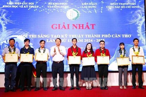 Cần Thơ coi trí thức là 'đòn bẩy' phát triển bền vững