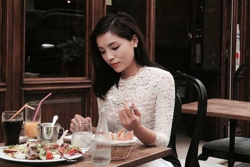 Loạt ảnh ấn tượng của Kỳ Duyên từ 10 năm trước