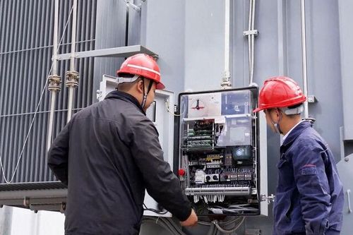 Tiêu thụ điện kỷ lục, Trung Quốc tăng tốc chuyển đổi xanh