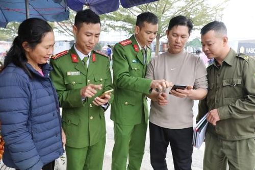 Công an phường Cảnh Thụy: Phục vụ Nhân dân bằng những việc làm thiết thực