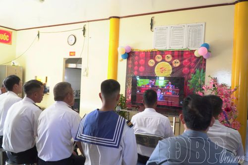 Cán bộ, chiến sĩ Nhà giàn DK1 hướng về Đại hội XIV của Đảng