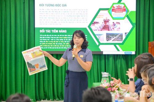 Chuyển từ 'bán lẻ' sang bán giải pháp truyền thông đa nền tảng