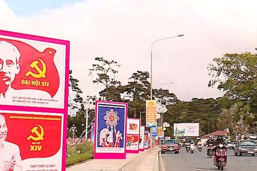 Ý Đảng soi sáng lòng dân