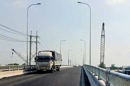 Thông xe cầu Giồng Găng ở Đồng Tháp
