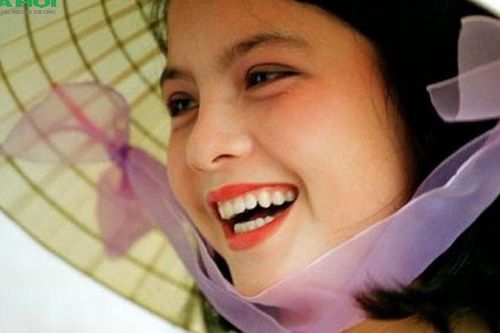 Phụ nữ có 4 nét tướng này, càng lớn tuổi càng nhiều phúc báo: Hậu vận an nhàn, gia đình yên ấm