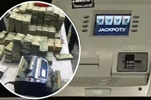Mỹ: Dùng mã độc rút tiền từ ATM
