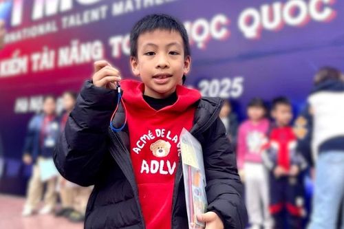 Lần đầu thi phá đỉnh Đấu trường Toán học, nam sinh tiết lộ 'thẻ bài' truyền cảm hứng
