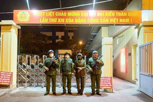 Tuần tra đêm, gác những cung đường bình yên