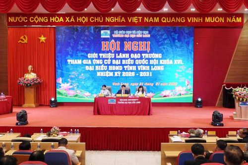 Hiệu trưởng Trường Đại học Cửu Long được giới thiệu tham gia ứng cử Đại biểu HĐND tỉnh Vĩnh Long
