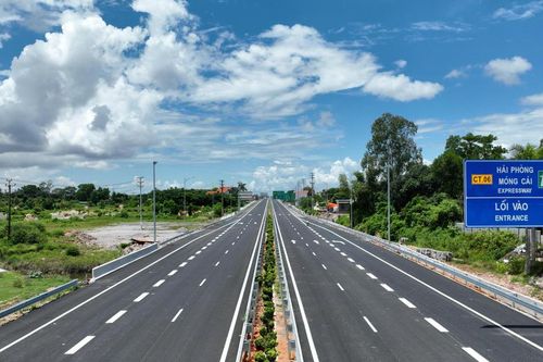 Nâng cấp các tuyến đường bộ cao tốc đã đầu tư theo quy mô phân kỳ